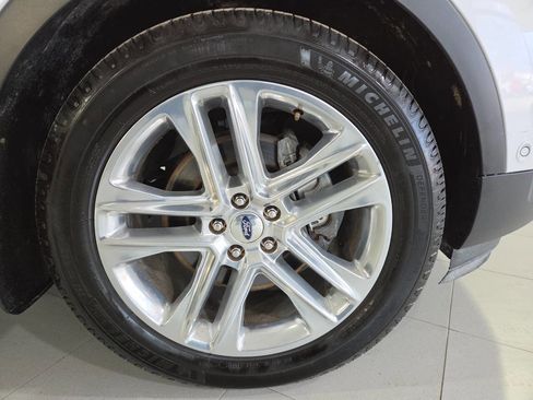 Used 2017 Ford Explorer Limited image 9