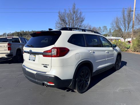 Used 2022 Subaru Ascent Onyx Edition image 6