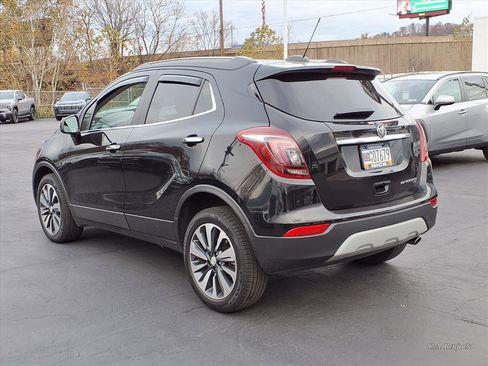 Used 2021 Buick Encore Preferred image 3