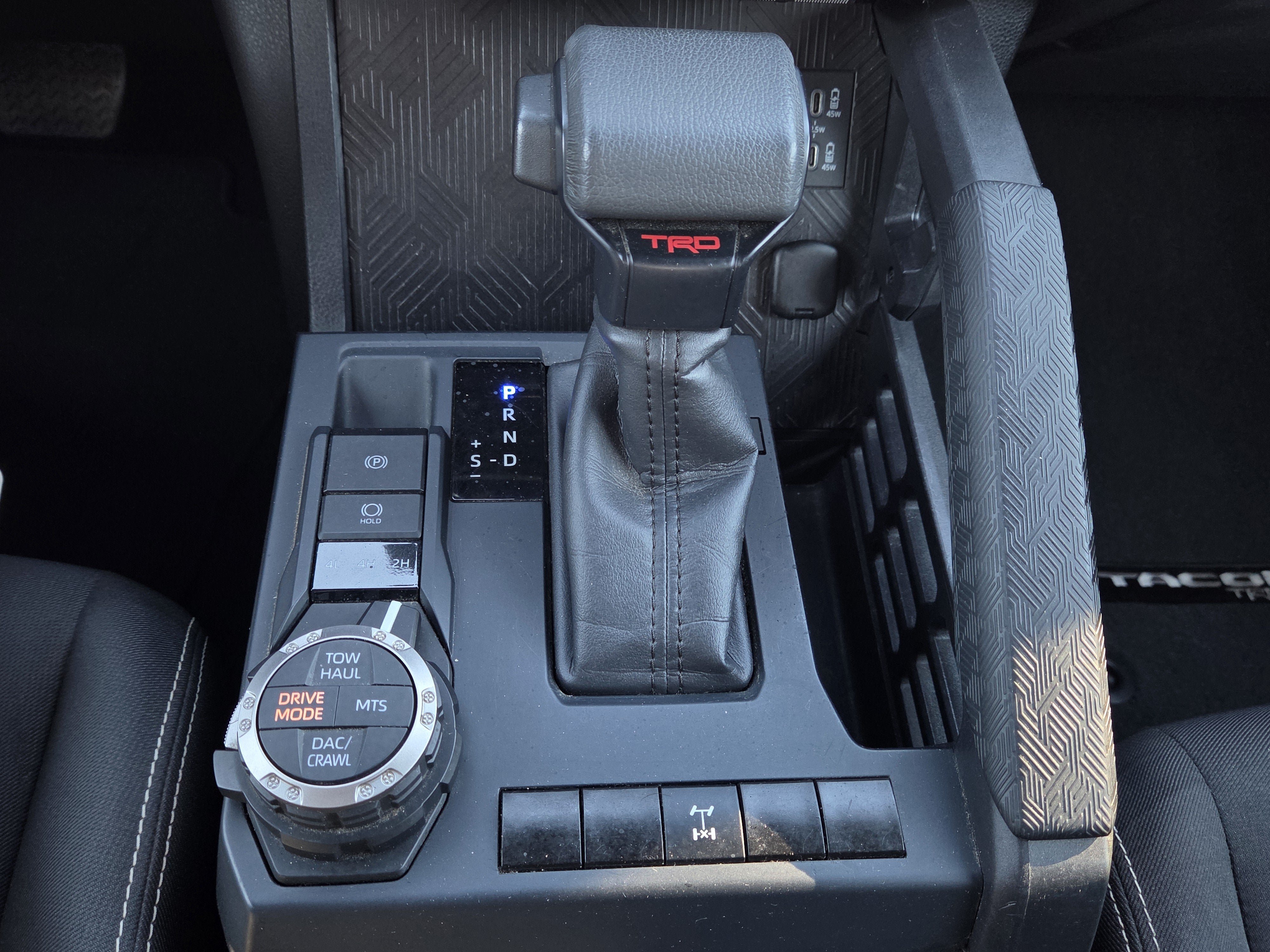 Used 2024 Toyota Tacoma TRD Off-Road AWD/4WD image 19