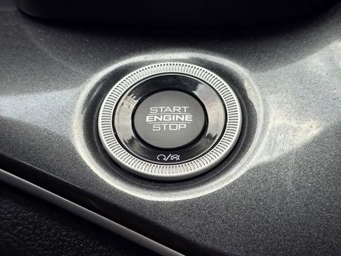 Used 2023 Jeep Grand Cherokee Altitude AWD/4WD image 19