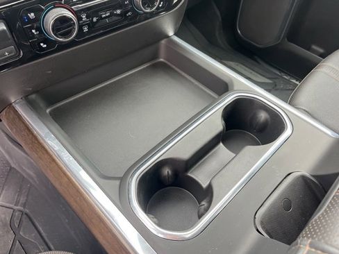 Used 2025 Chevrolet Silverado 2500 High Country w/ Technology Package image 34