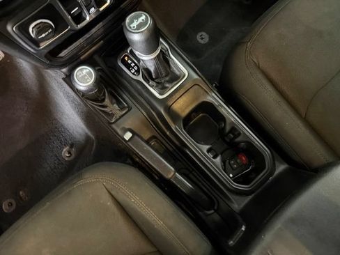 Used 2020 Jeep Wrangler Unlimited Sport S AWD/4WD image 28