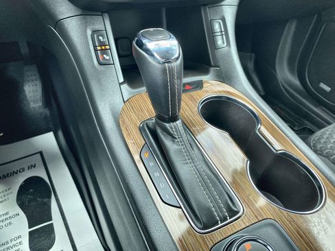 Certified 2017 GMC Acadia SLE FWD image 15