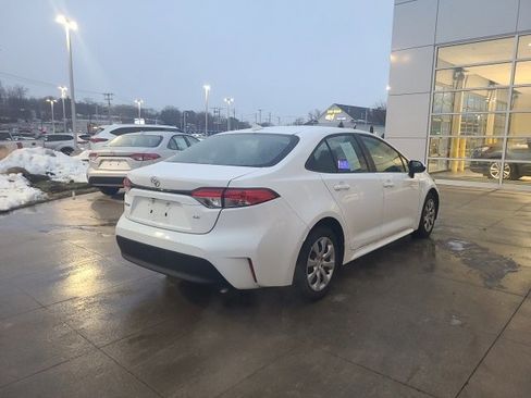 Used 2024 Toyota Corolla LE image 7
