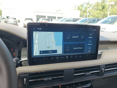 Certified 2024 Lincoln Corsair FWD image 20