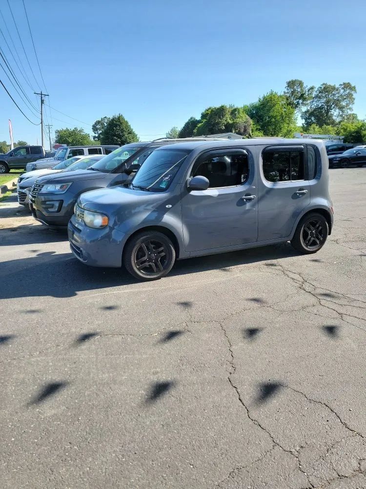 Used 2013 Nissan Cube 1.8 S w/ Interior Designer Pkg FWD image 3