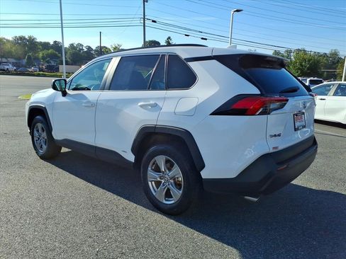 Used 2025 Toyota RAV4 LE AWD/4WD image 12