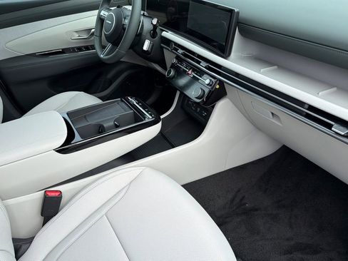 New 2026 Hyundai Tucson Limited image 14