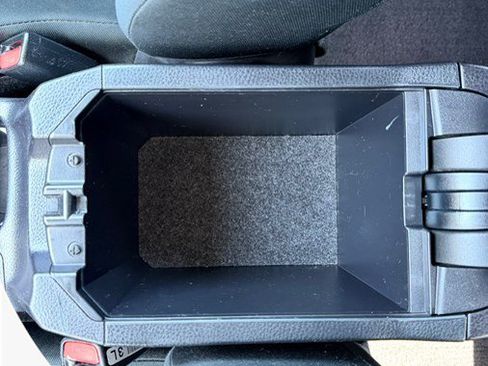 Used 2016 Toyota RAV4 LE AWD/4WD image 22