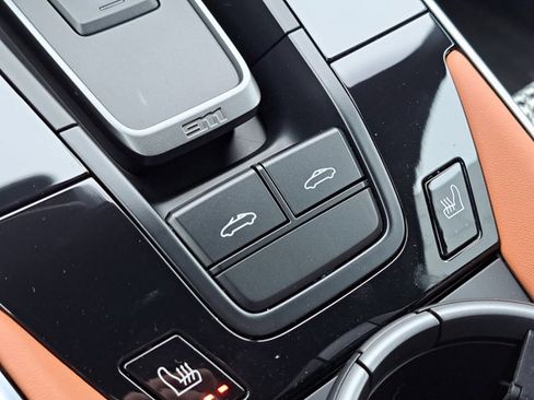 Certified 2024 Porsche 911 Targa 4S image 31