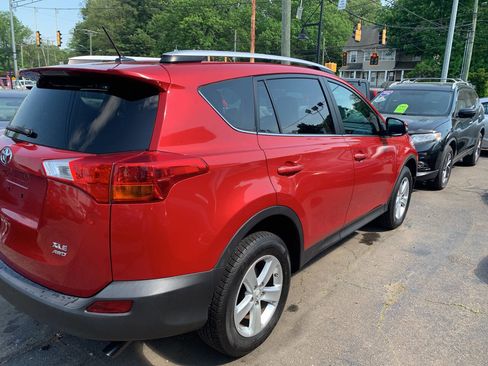 Used 2013 Toyota RAV4 XLE AWD/4WD image 3