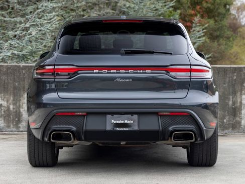 Certified 2023 Porsche Macan AWD/4WD image 10