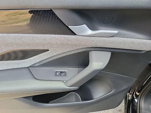 New 2025 Volkswagen Tiguan S image 47