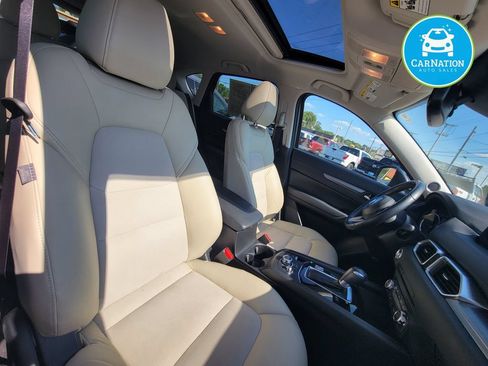 Used 2017 MAZDA CX-5 Touring w/ Preferred Equipment Package FWD image 14