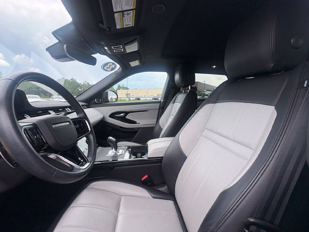 Used 2023 Land Rover Range Rover Evoque R-Dynamic SE AWD/4WD image 15