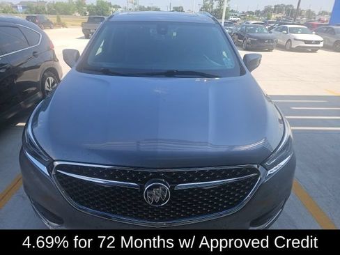 Used 2020 Buick Enclave Avenir w/ Avenir Technology Package FWD image 2