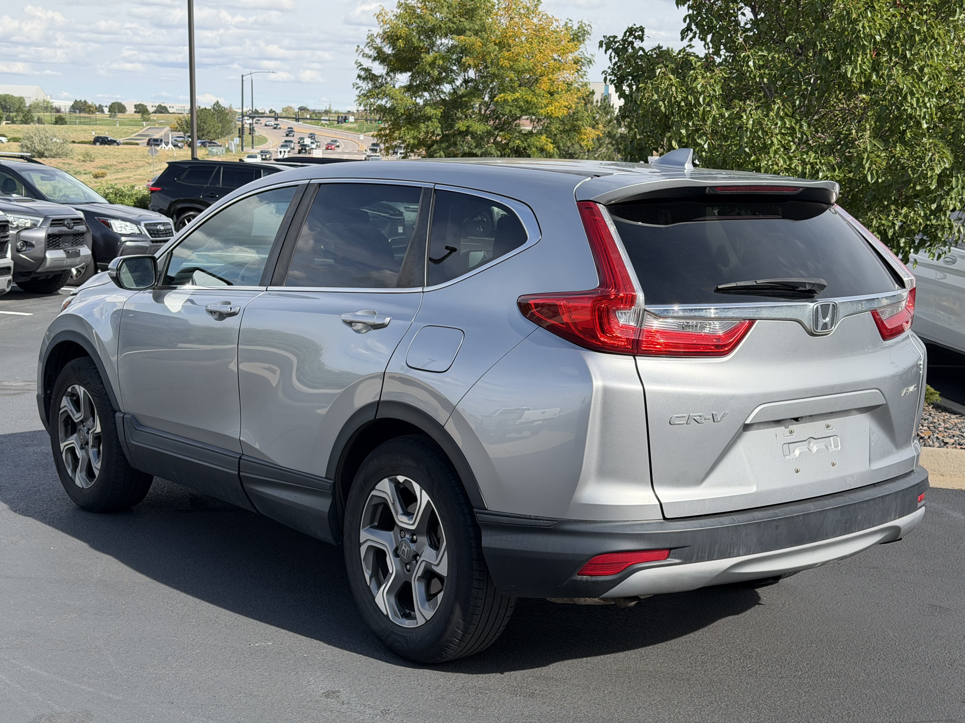 Used 2017 Honda CR-V EX image 5