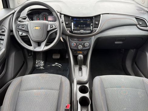 Used 2019 Chevrolet Trax LS w/ Tint and Cruise Package AWD/4WD image 14