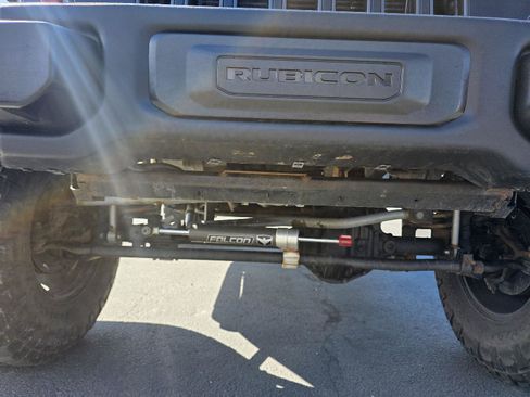 Used 2018 Jeep Wrangler Rubicon AWD/4WD image 23