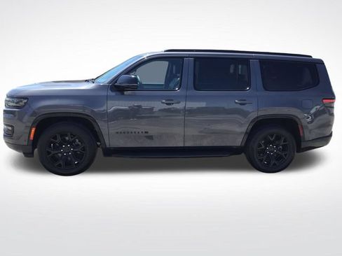 Used 2024 Jeep Wagoneer Series II AWD/4WD image 2