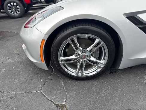 Used 2016 Chevrolet Corvette Stingray Coupe RWD image 12