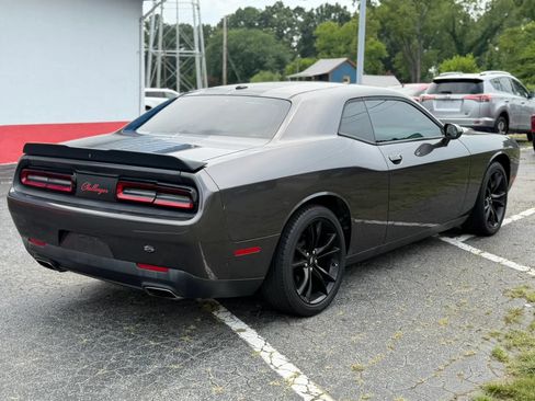 Used 2017 Dodge Challenger SXT w/ Blacktop Package RWD image 5