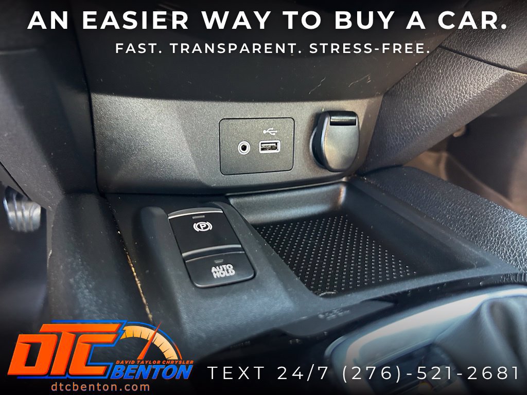 Used 2020 Nissan Rogue SV w/ Premium Package FWD image 23