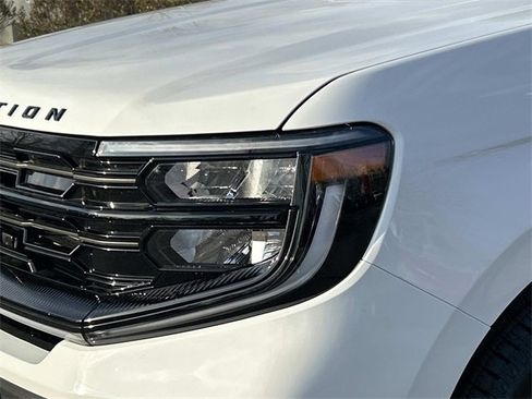Used 2025 Ford Expedition Platinum w/ Stealth Performance Package image 9