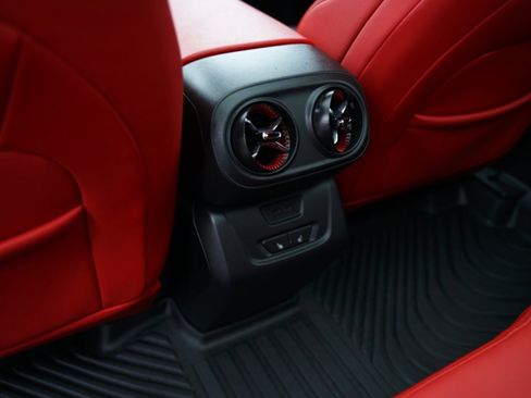 Used 2024 Chevrolet Blazer EV RS image 28