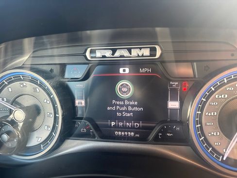 Used 2021 RAM 2500 Limited AWD/4WD image 25