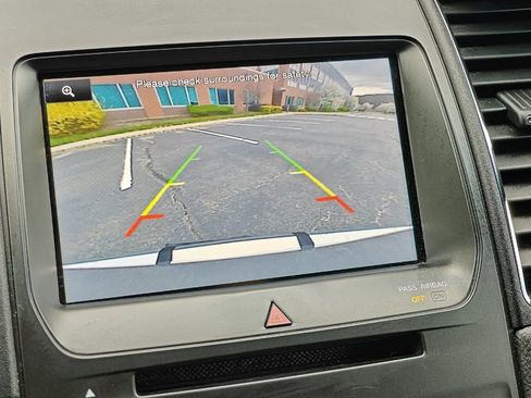 Used 2014 Ford Taurus Limited image 26