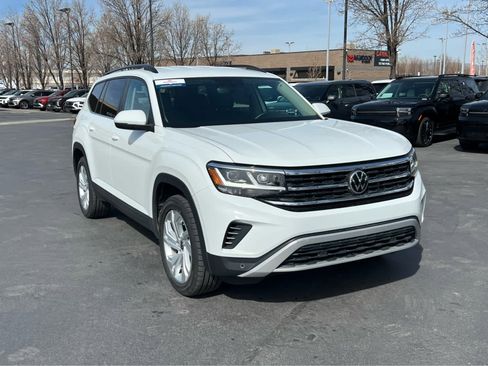 Used 2023 Volkswagen Atlas SE image 4
