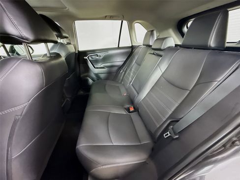 Used 2023 Toyota RAV4 XLE Premium image 22