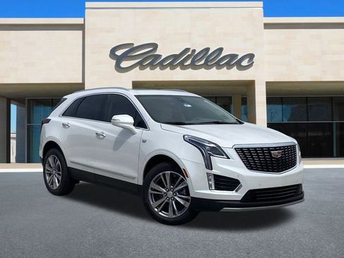 New 2025 Cadillac XT5 Premium Luxury image 2