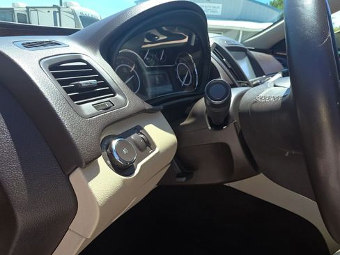 Used 2016 Buick Regal FWD image 14