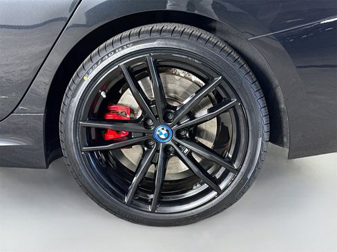 Certified 2023 BMW 330e w/ M Sport Package image 33