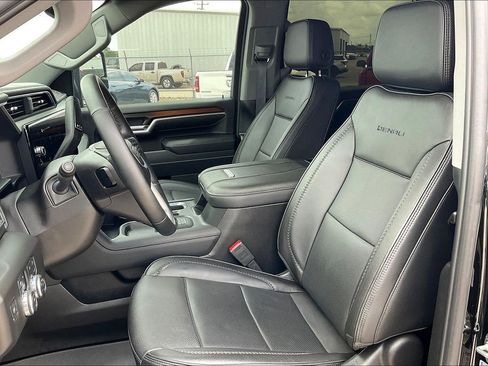 Used 2025 GMC Sierra 2500 Denali w/ Denali Reserve Package image 15