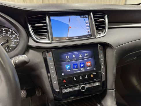 Used 2019 INFINITI QX50 Luxe w/ Navigation Package image 13