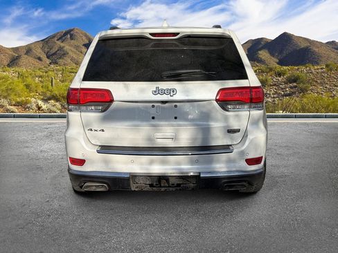 Used 2016 Jeep Grand Cherokee Summit AWD/4WD image 4