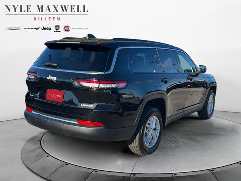 New 2025 Jeep Grand Cherokee L Laredo image 16