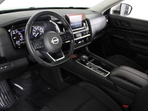 Certified 2025 Nissan Pathfinder SV FWD image 20