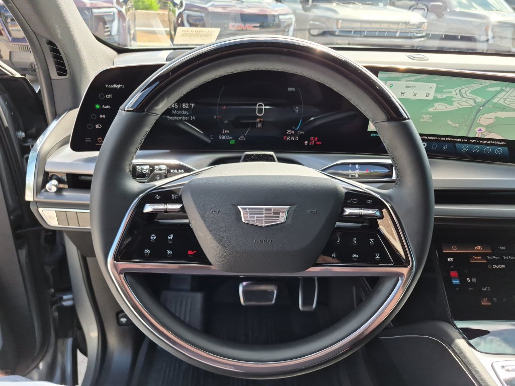 Used 2026 Cadillac Vistiq Sport AWD/4WD image 19