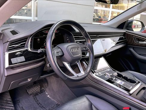 Used 2023 Audi Q8 Premium Plus w/ Premium Plus Package AWD/4WD image 14