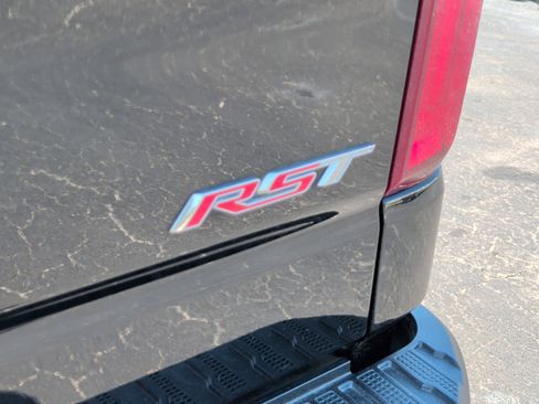 Used 2022 Chevrolet Silverado 1500 RST image 16