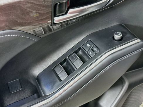Used 2022 Toyota Highlander Platinum AWD/4WD image 19