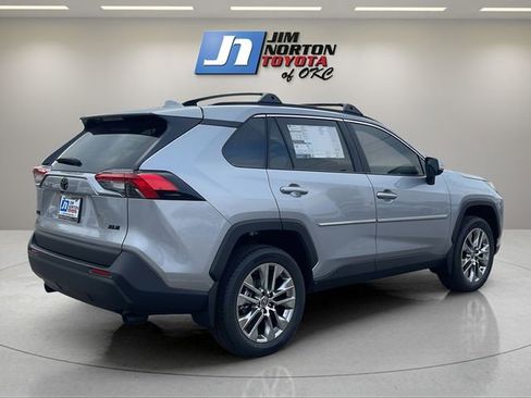 New 2025 Toyota RAV4 XLE Premium image 5