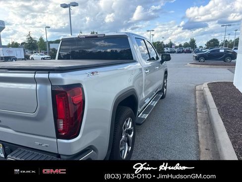 Used 2022 GMC Sierra 1500 SLT AWD/4WD image 4