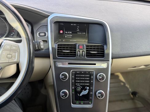 Used 2015 Volvo XC60 T5 Premier image 16