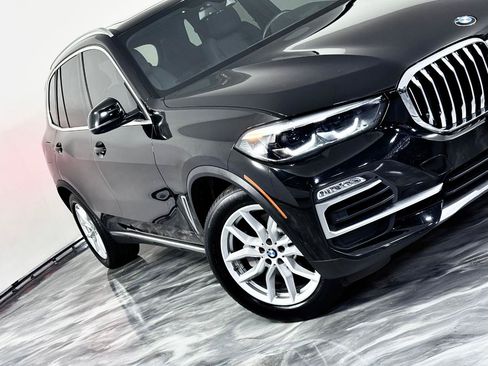 Used 2020 BMW X5 xDrive40i w/ Premium Package AWD/4WD image 4